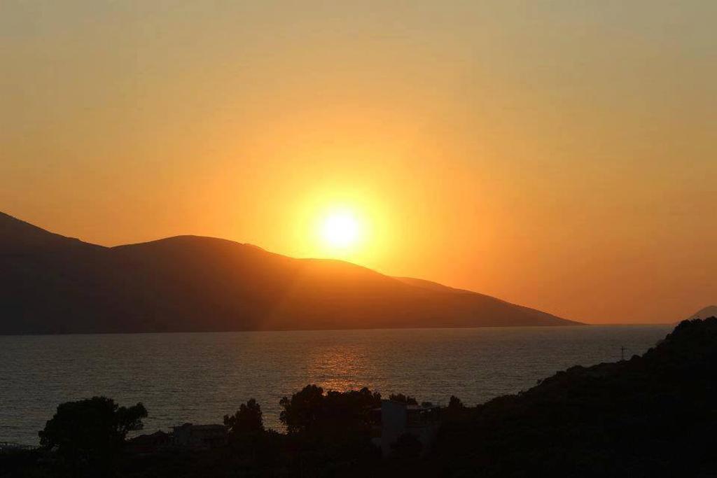 Residence Jazoj Vlorë Екстериор снимка