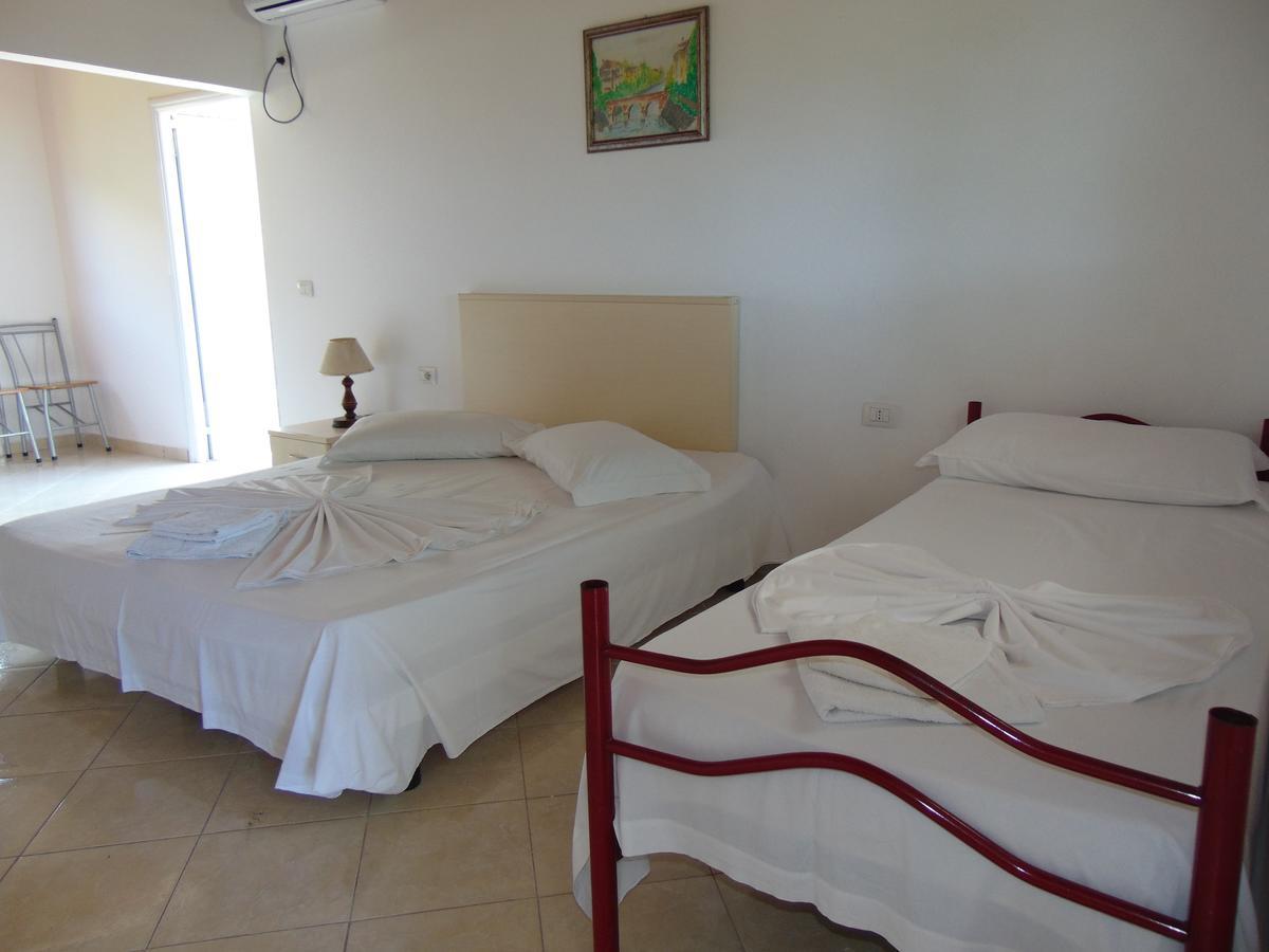 Residence Jazoj Vlorë Екстериор снимка