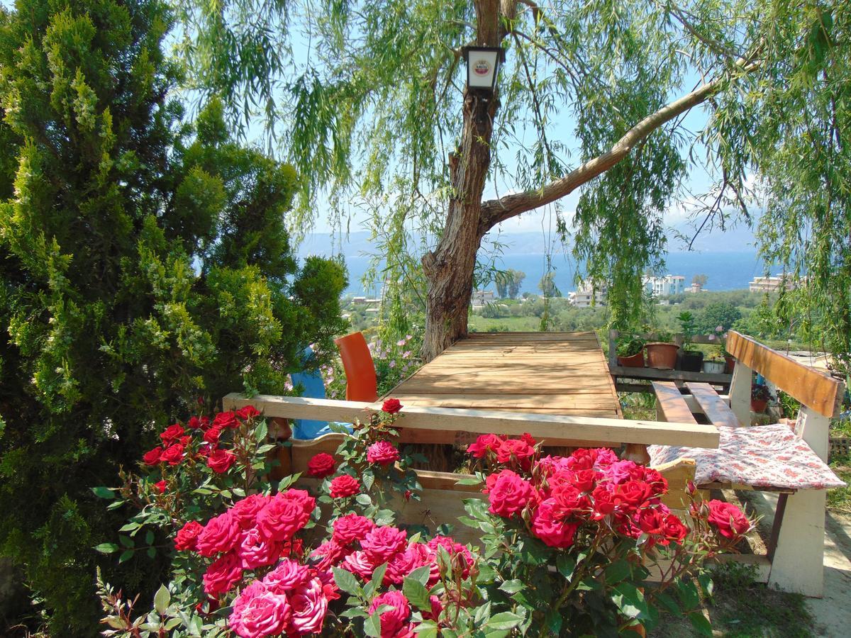 Residence Jazoj Vlorë Екстериор снимка
