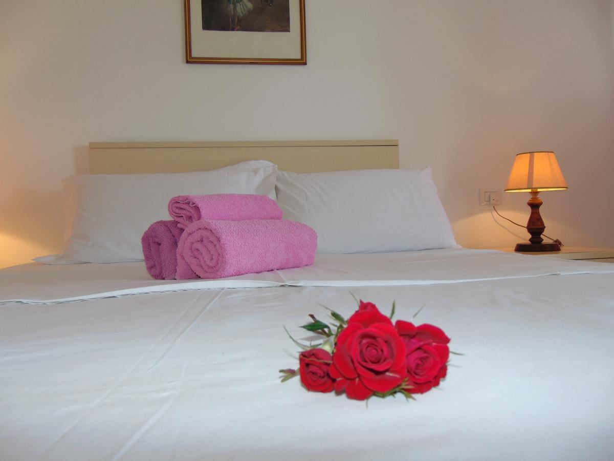 Residence Jazoj Vlorë Екстериор снимка