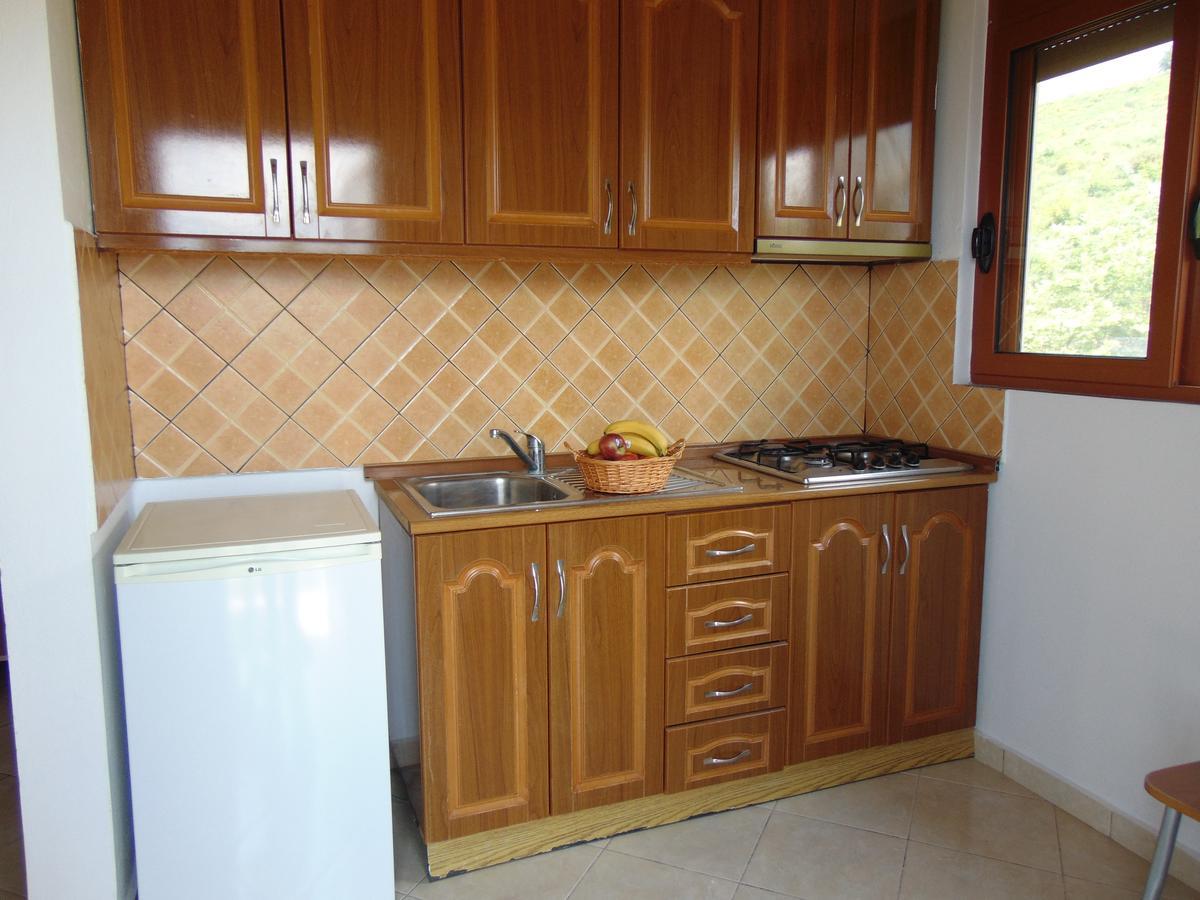 Residence Jazoj Vlorë Екстериор снимка